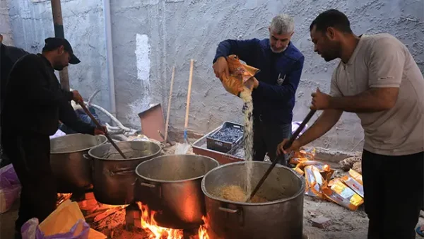 Repas chauds à Gaza