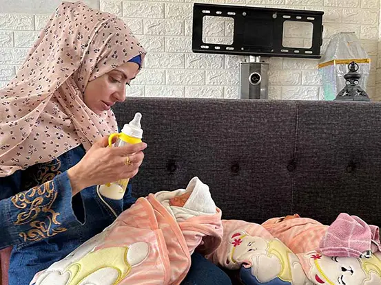 La maman des triplets, Alaa